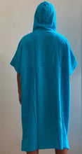 Cargar imagen en el visor de la galería, Poncho - Turquoise  SA550
